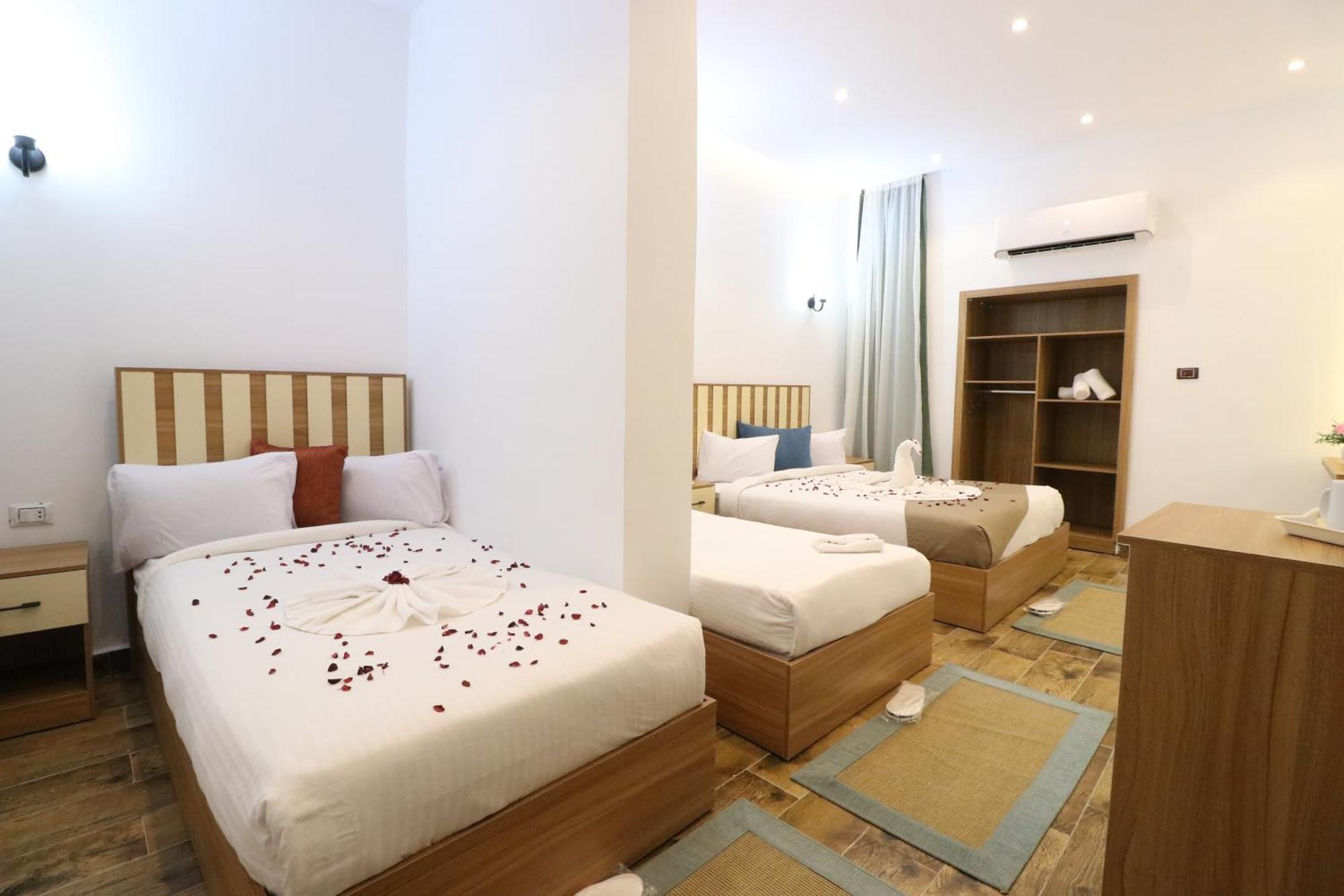 West Pyramids Hotel Kafrat al Jabal Exterior photo